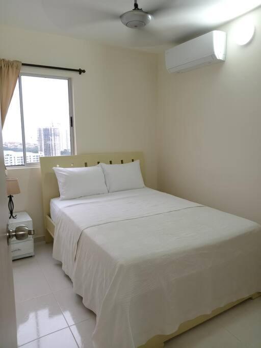 Apartamento Torre Primi 2504, Torices, Playa Cartagena