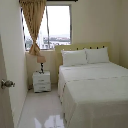 Torre Primi 2504, Torices, Playa Apartamento *